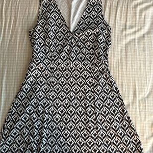 Elegant Black and White Patterned Dress